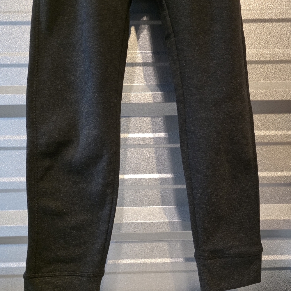 Monument Gray Men's Joggers - Picture 6 of 6
